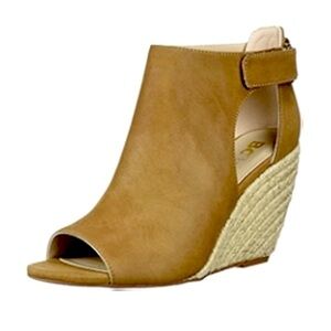 BC FOOTWEAR Espadrille Wedge Sandals Vegan Leather Brown Size 7.5 Summer Shoe